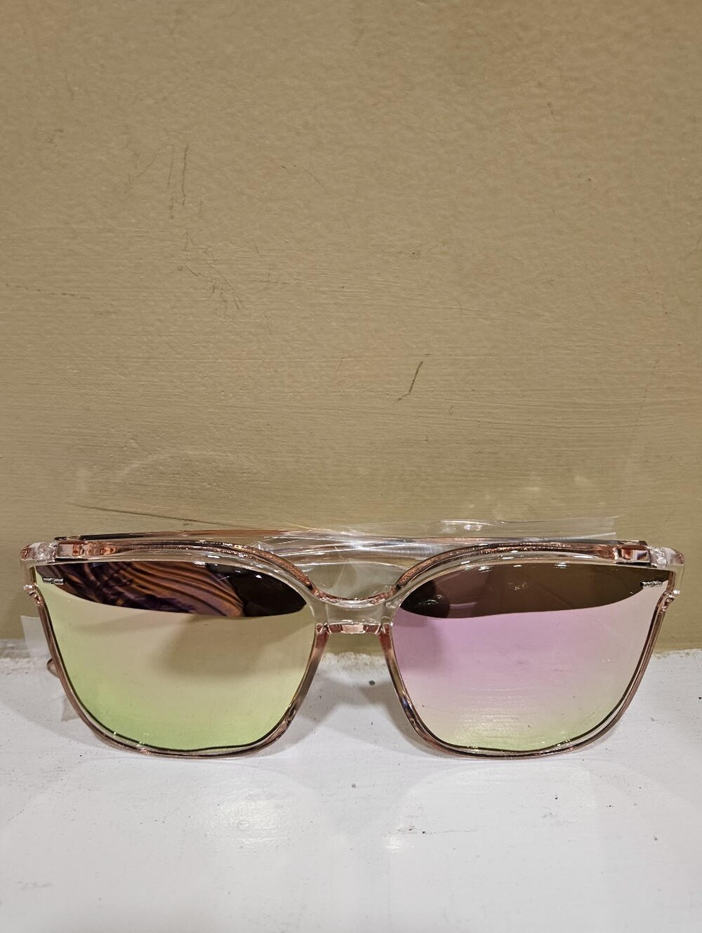 Pink Polarized Mirrored Fashion Sunglasses - Picture 2 of 5